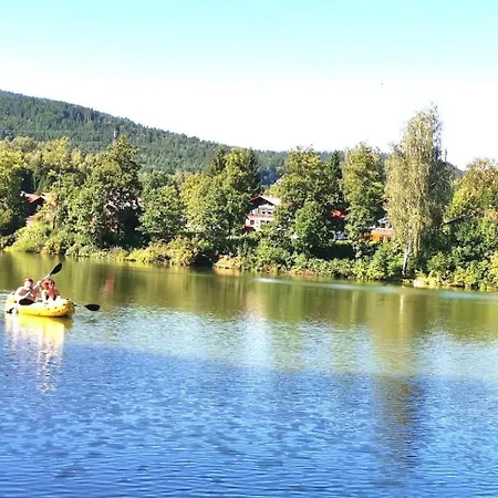 Am Badesee *